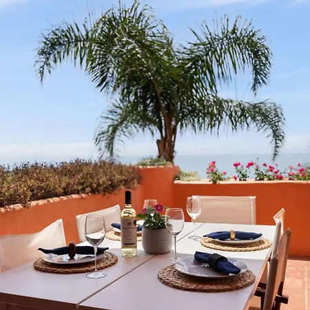 Exclusive 1 Line In With Panoramic Views * Marbella