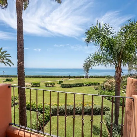 Apartment Exclusive 1 Line In With Panoramic Views Marbella