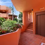Front Line With Panoramic Views Rdr547 Apartament Marbella