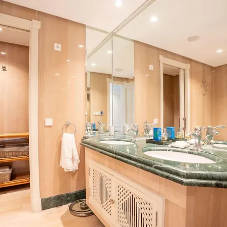 Front Line With Panoramic Views Rdr547 Apartament Marbella